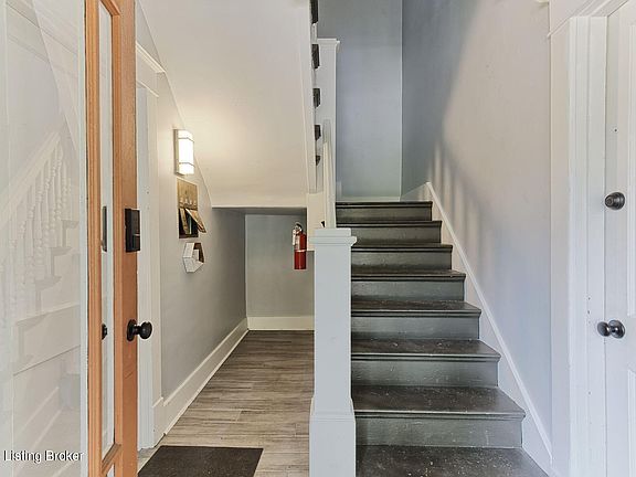 3rd image of 2107 Speed Ave