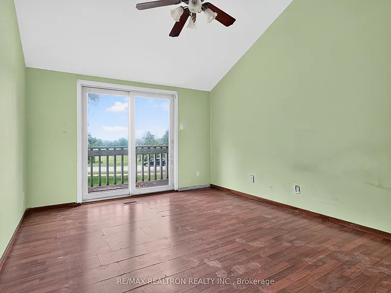 110 Glenwoods Ave — Photo 17
