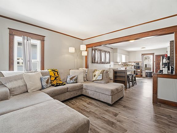 4th image of 923 W Elsie St