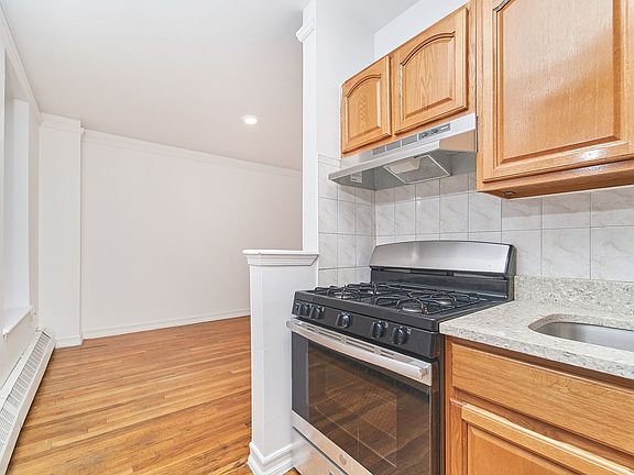 5th image of 350 W 110th St #2G