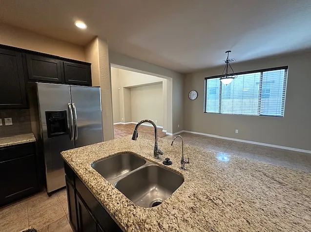 147 E Carob Dr — Photo 3