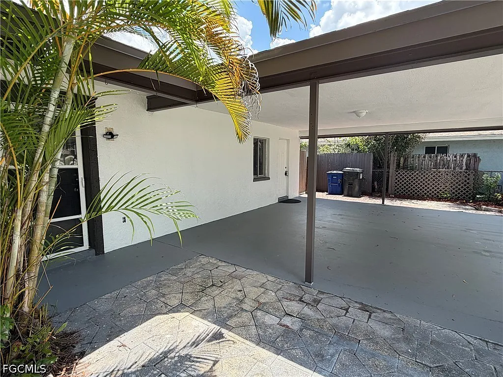 2 bed, 1.0 bath, 900 sqft, $1,450 — Photo 2