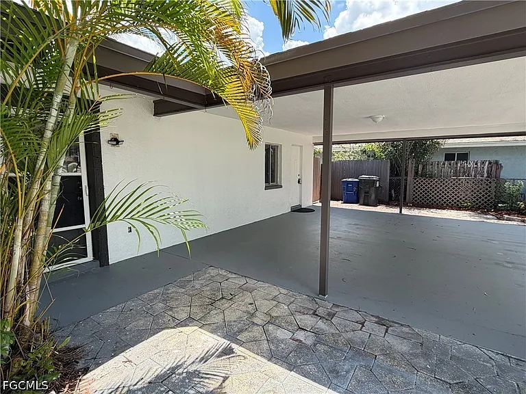 5831 Casablanca Ct — Photo 2
