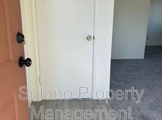 1145 N Lincoln St APT 4, Dixon, CA