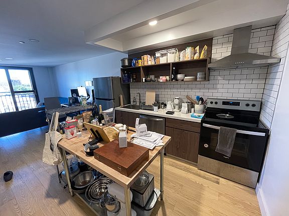 3rd image of 24 Wilson Ave #4B