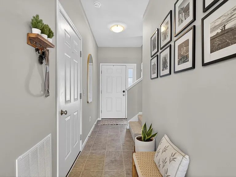 5771 W Monarch Ct — Photo 4