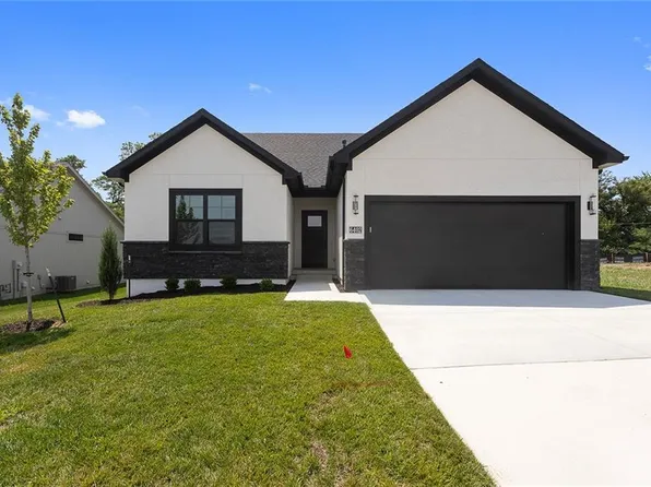 6402 NW 96th Ter, Kansas City, MO 64154