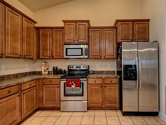 3rd image of 6835 Breyerton Way SE