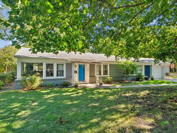 165 Green Bay Rd, Highland Park, IL 60035