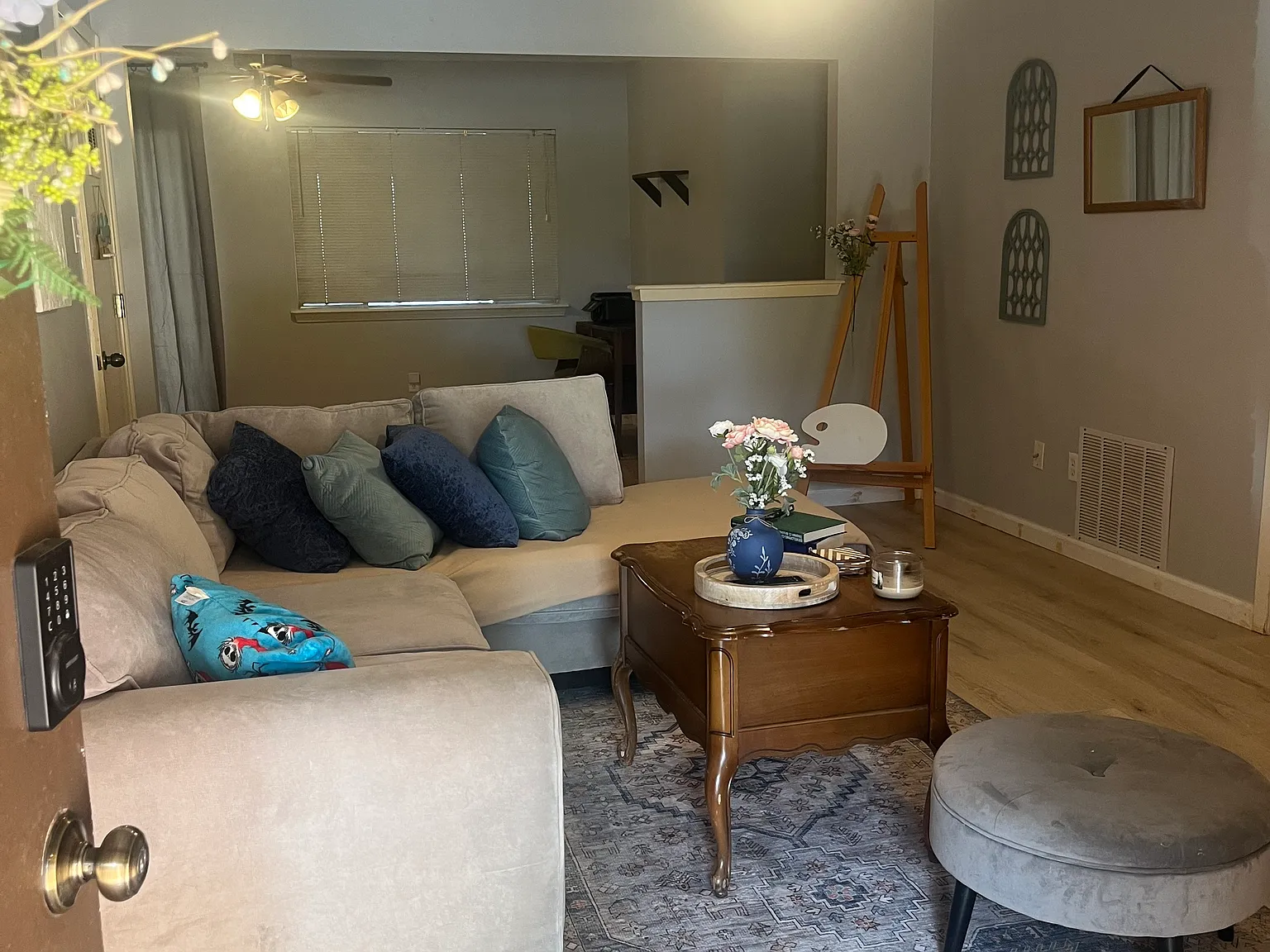 4 bed, 2.5 bath, 1538 sqft, $1,900 — Photo 2