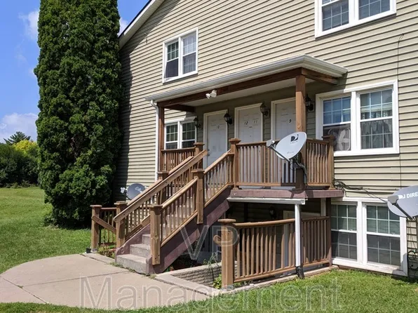 2218 Emerald Dr, Davenport, IA