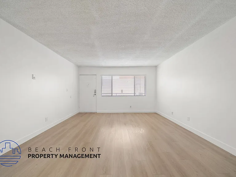 13614 Cordary Ave. — Photo 16