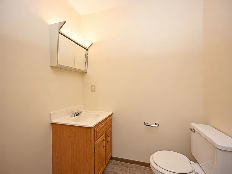 8101 Glohaven Ct — Photo 26