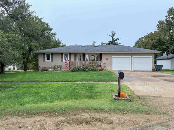 405 N Pennsylvania Ave, Sylvan Grove, KS 67481