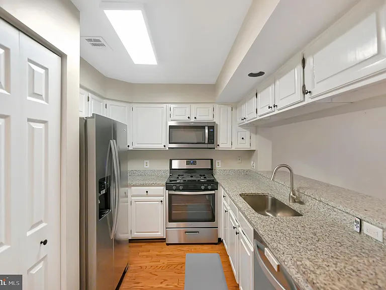6650 Cypress Point Rd — Photo 7