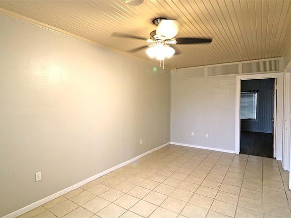 4th image of 311 Staitti St