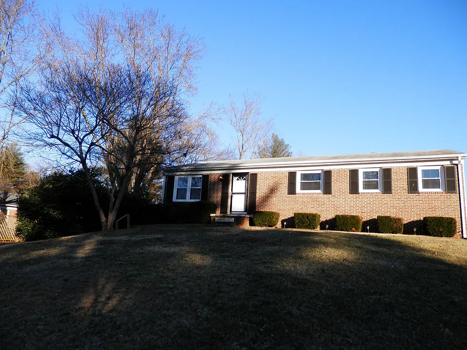 119 Dorset Ct