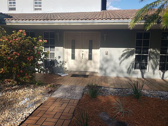 5th image of 19421 NW 18th Court