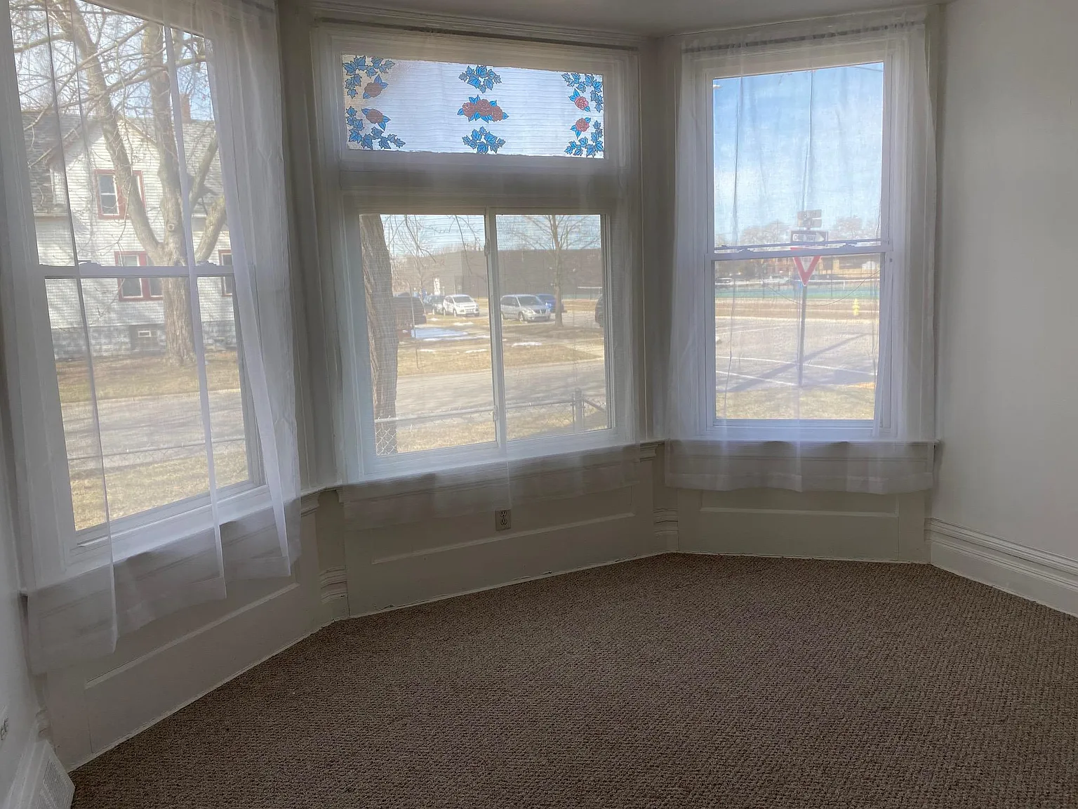 2 bed, 700 sqft, $950 — Photo 4