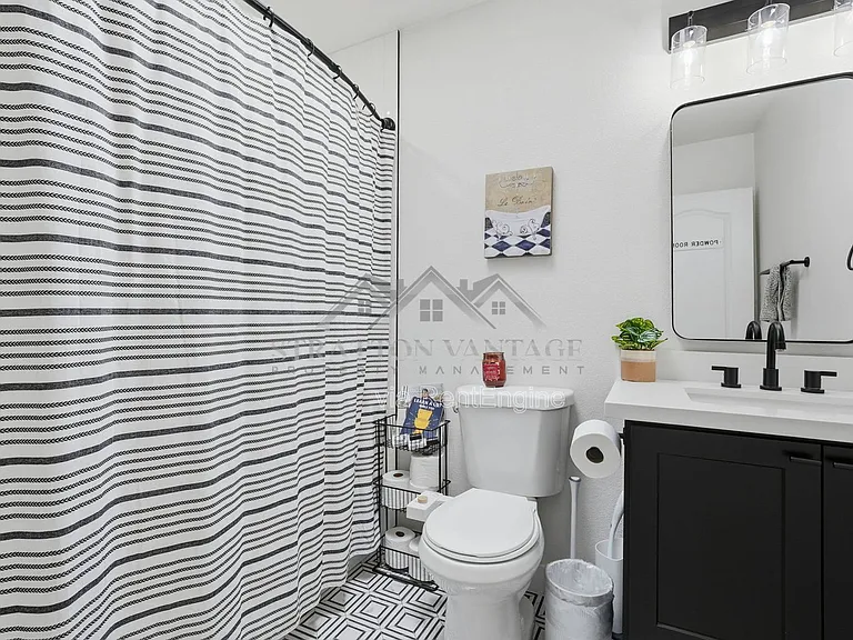 8516 E Lewis Ave — Photo 27