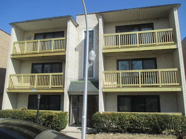 5747 S Kenton Ave APT 2S, Chicago, IL 60629
