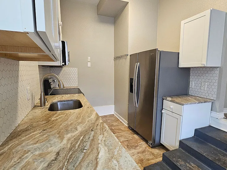2115 Glenwood Ln — Photo 31