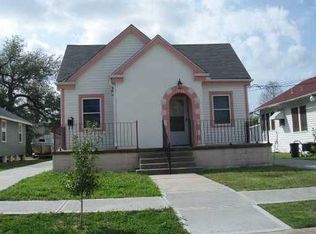 4926 Arts St, New Orleans, LA 70122