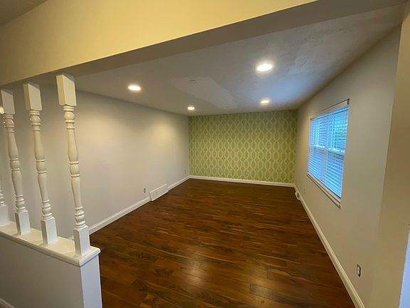 4th image of 133 Logan Ave APT A