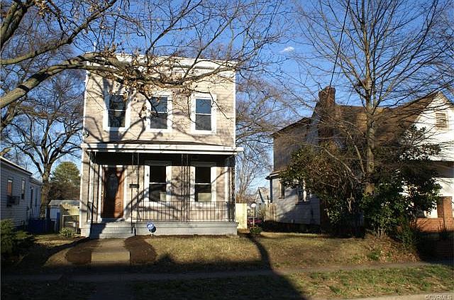 1st image of 113 W Blake Ln