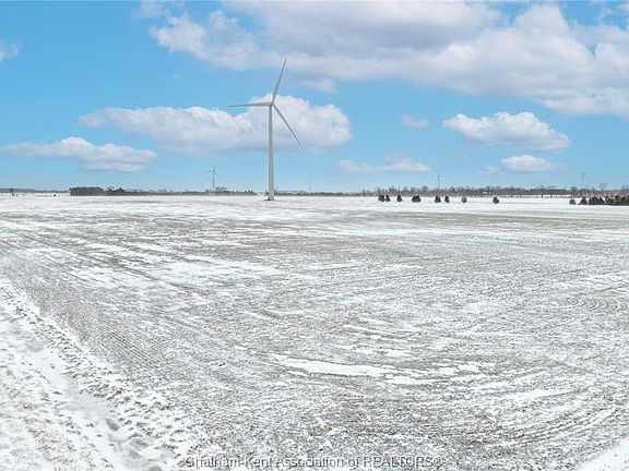 3rd image of 21502 Drake Rd