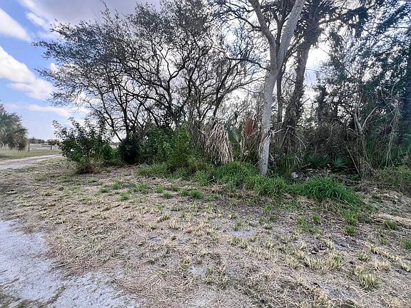 2nd image of 4108 Sebring Lakes Boulevard