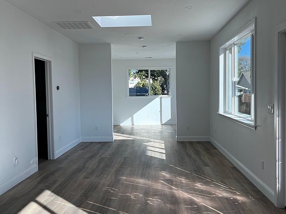 4th image of 1755 W Hacienda Ave
