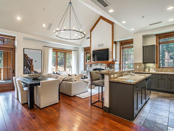3rd image of 7001 Northstar Dr #512