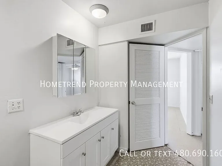 19 W Palo Verde St #2 — Photo 10