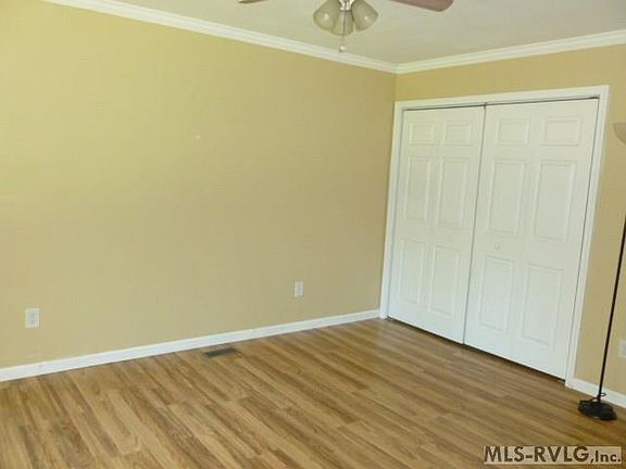 4th image of 183 Wildwood Cir