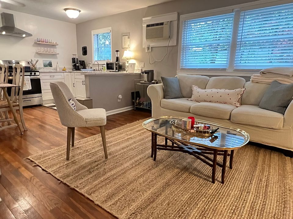 1st image of 833 Ponce De Leon Pl NE #6