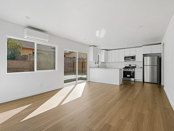 2nd image of 44734-44738 Gadsden Ave #1