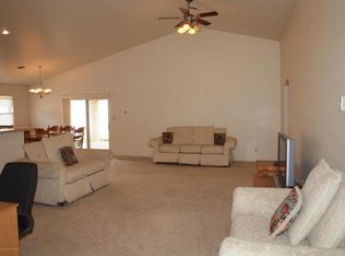 1200 Turning Leaf Ln, Farmington, NM 87401