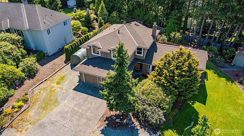 2nd image of 801 N Waugh Road