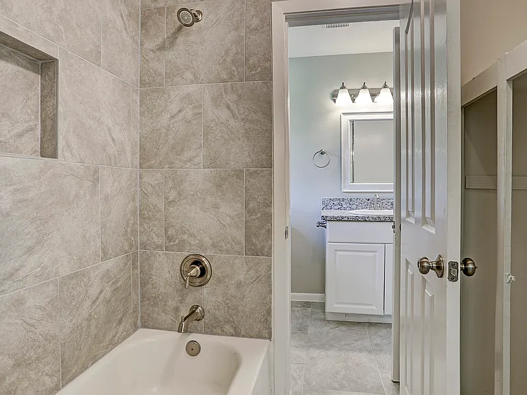 1803 Jones St — Photo 10
