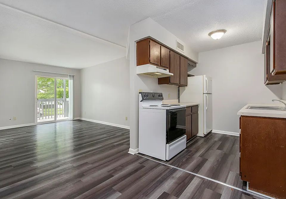 1st image of 902 Gribbin Ln #38aceef22