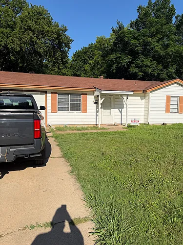 820 Milam Dr Photo 1