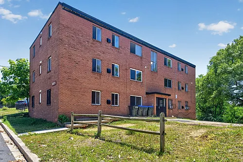 5821 Field Pl NE Photo 1