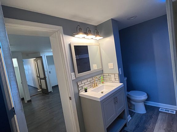 4th image of 406 E 12th St #1