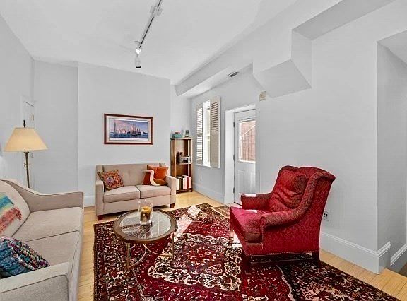 3rd image of 254-6 Main St #2
