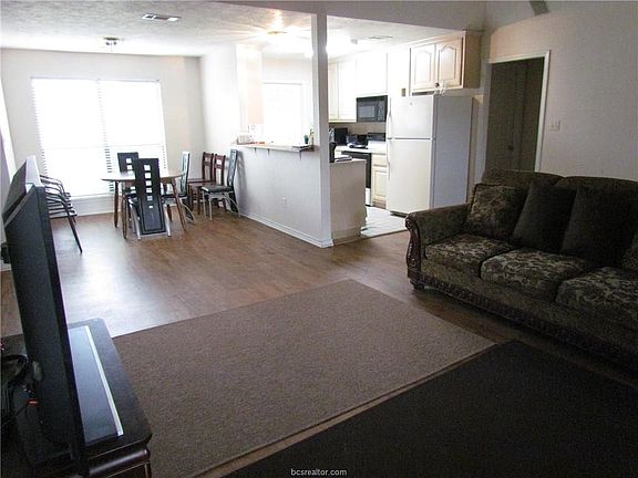 3rd image of 1816 Brothers Blvd APT 5