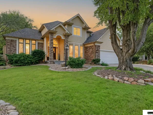 5807 S 167th Ave, Omaha, NE 68135