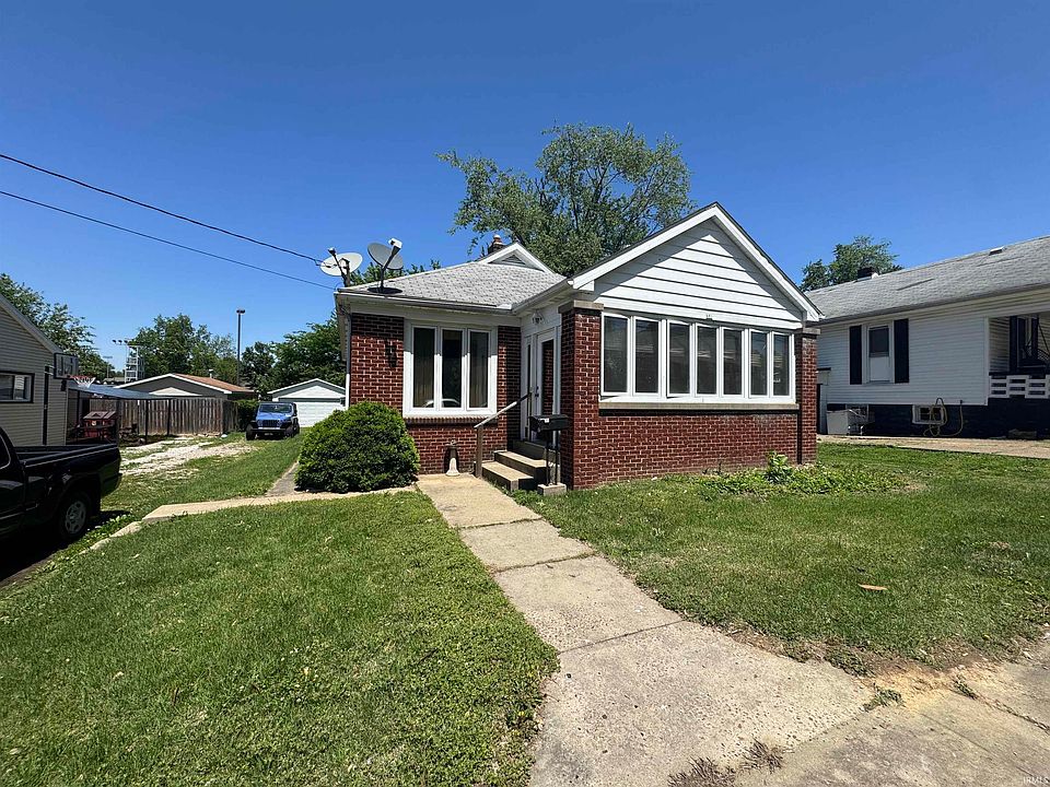1st image of 401 W Sycamore St