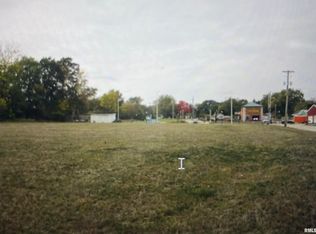 420 S Main St, Creve Coeur, IL 61610