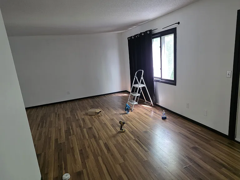 7968 Beard Ct N — Photo 6